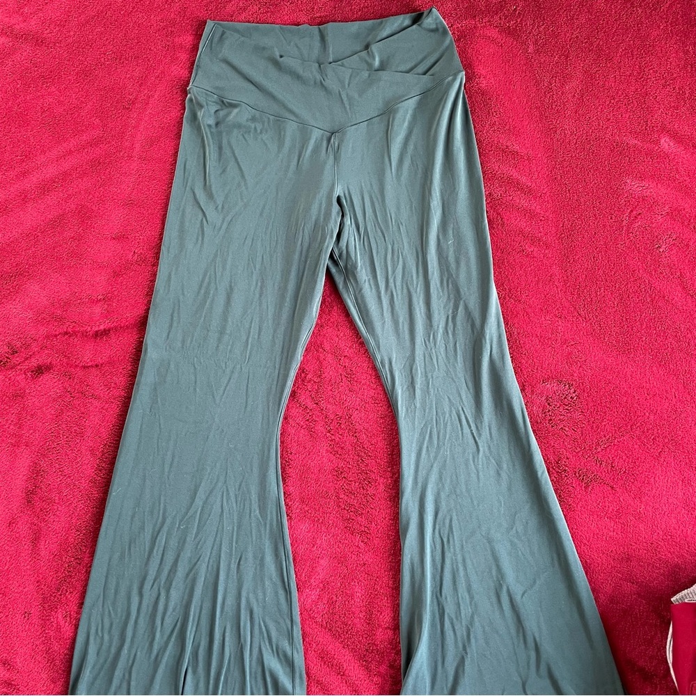 Aerie Real Me Flare Leggings